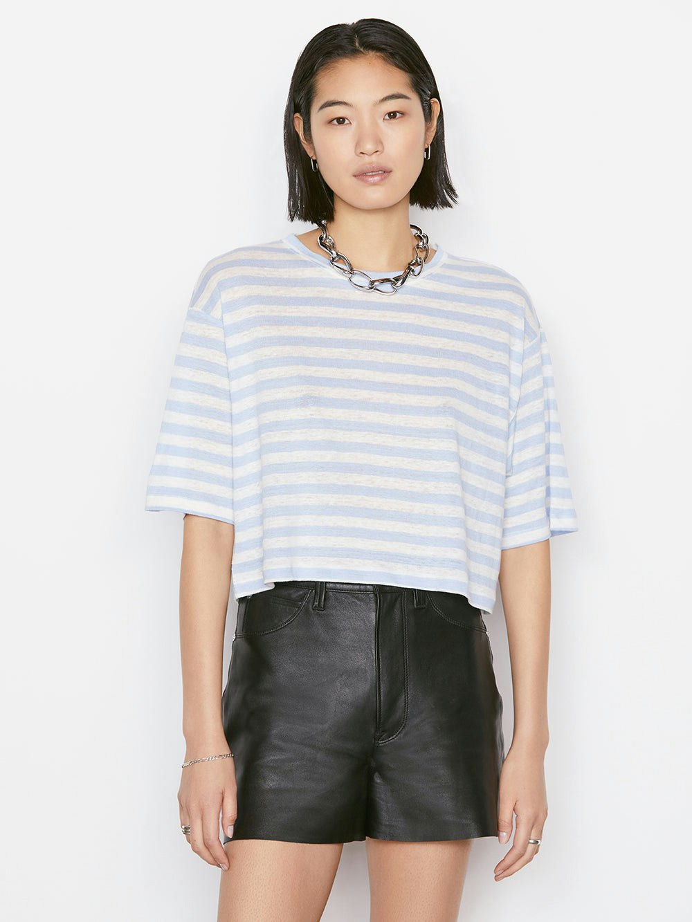 tee front view